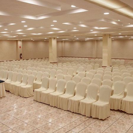 Radisson Hotel & Convention Center Toluca Ngoại thất bức ảnh