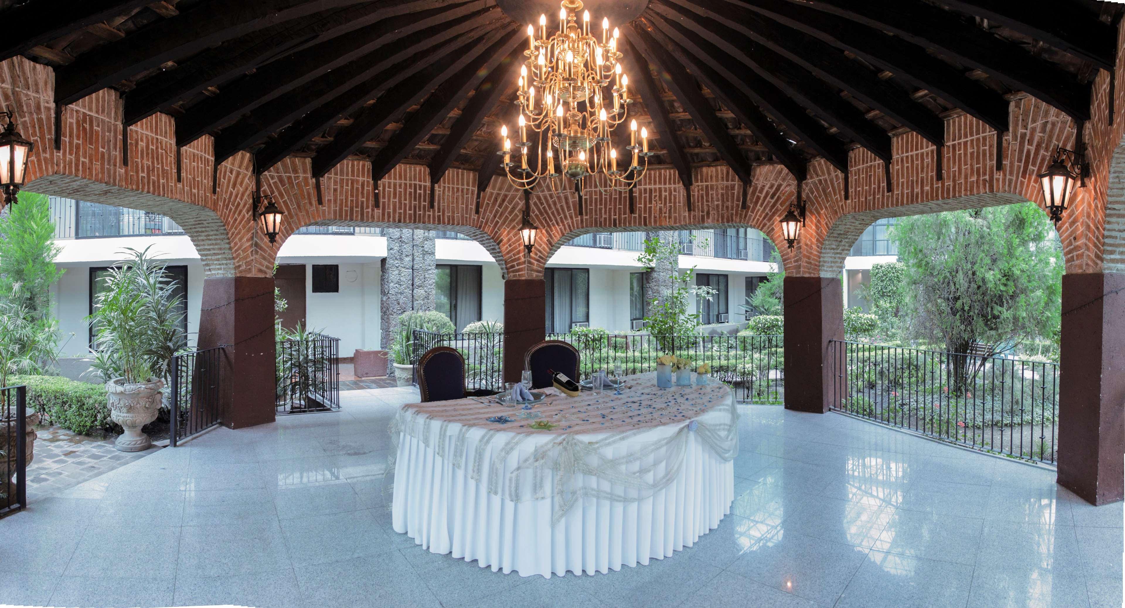 Radisson Hotel & Convention Center Toluca Ngoại thất bức ảnh